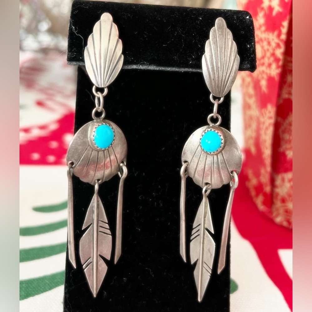Vintage Native earrings - Picture 2 of 3